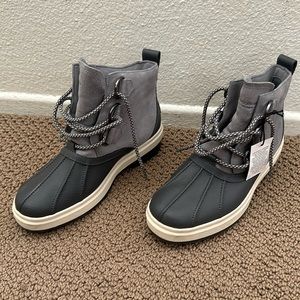 Koolaburra by Ugg Gray Waterproof Boots Size 7